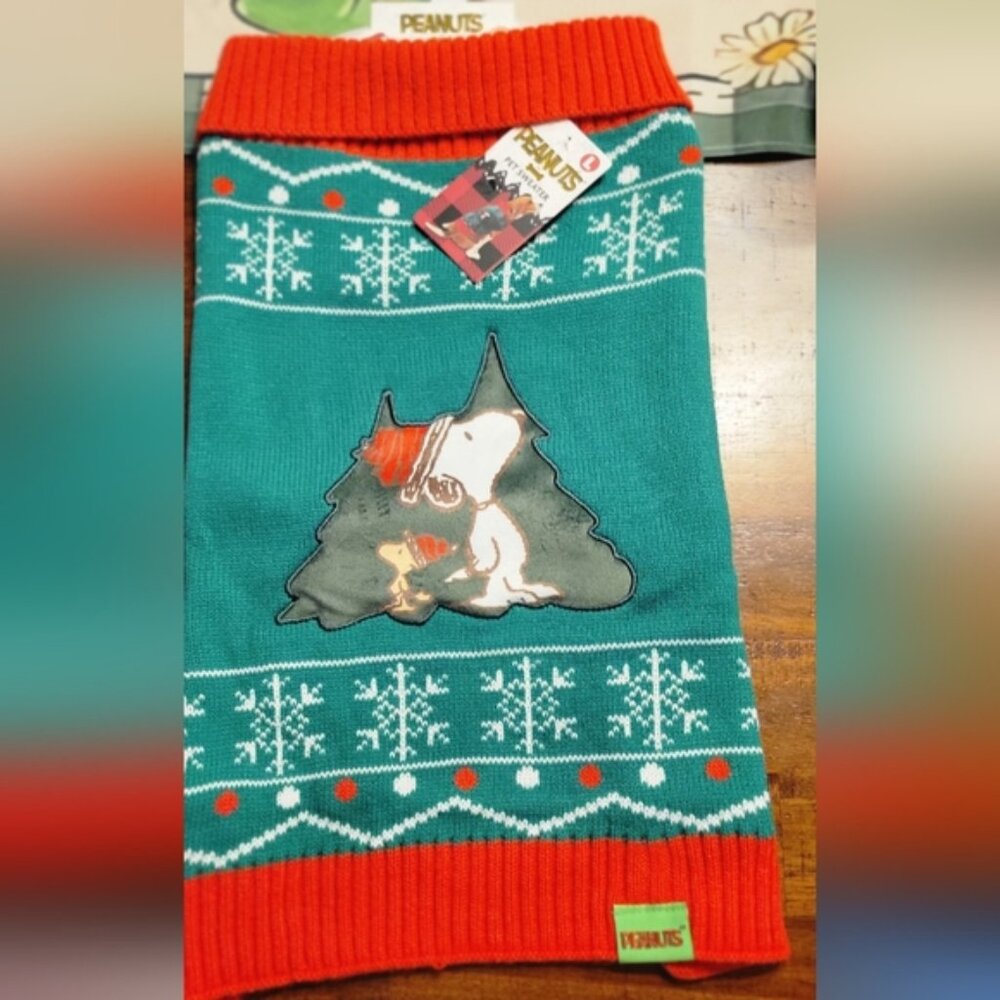 Peanuts Festive Green and Red Snoopy Dog Sweater, New With Tags